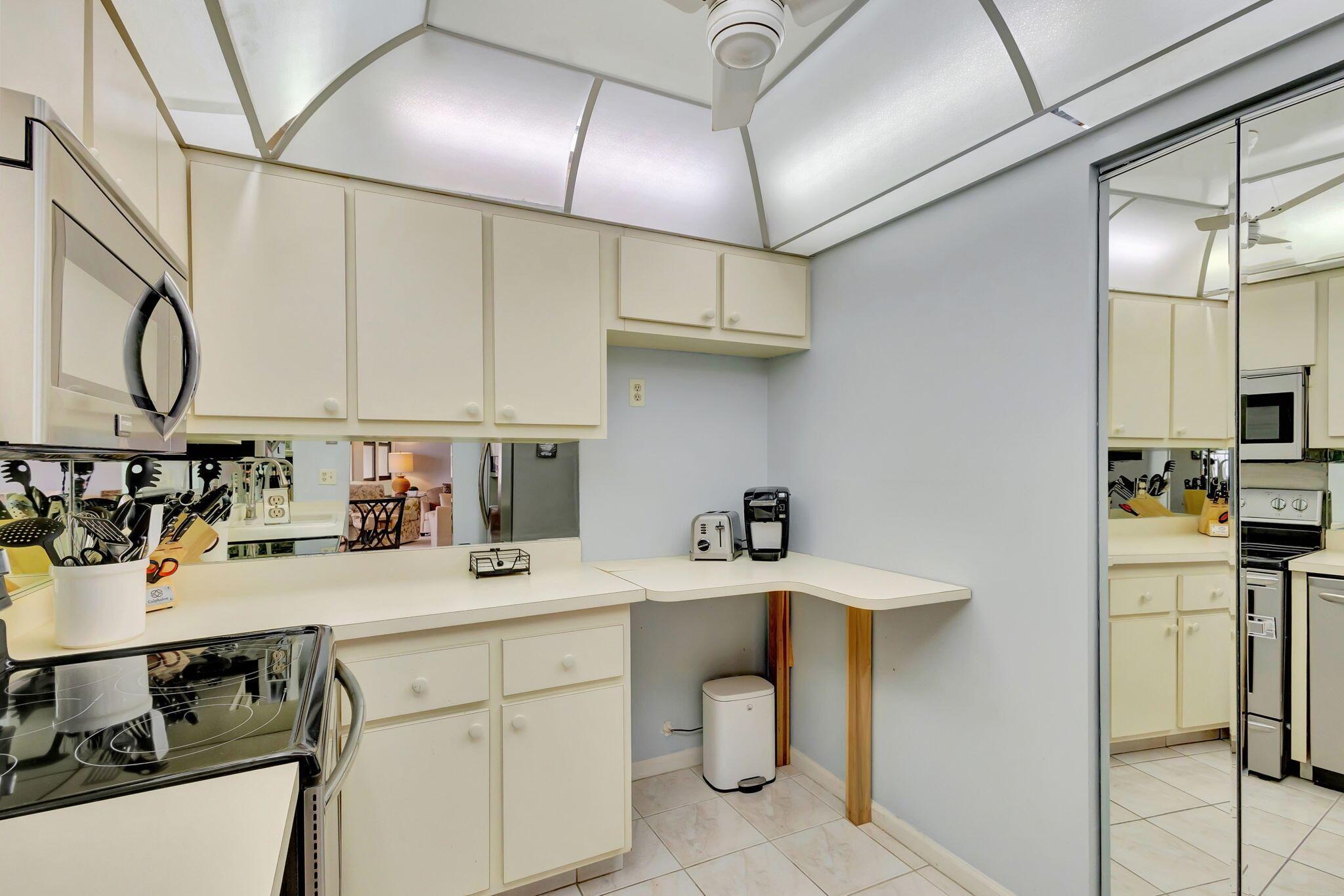 PHOENIX TOWERS CONDO - Residential Lease