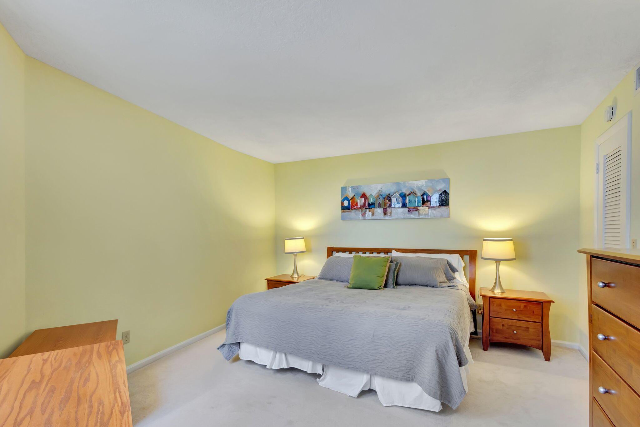 PHOENIX TOWERS CONDO - Residential Lease
