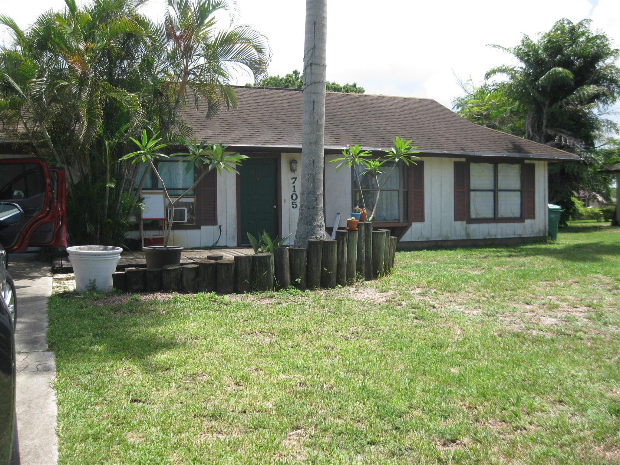 7105 North Blvd