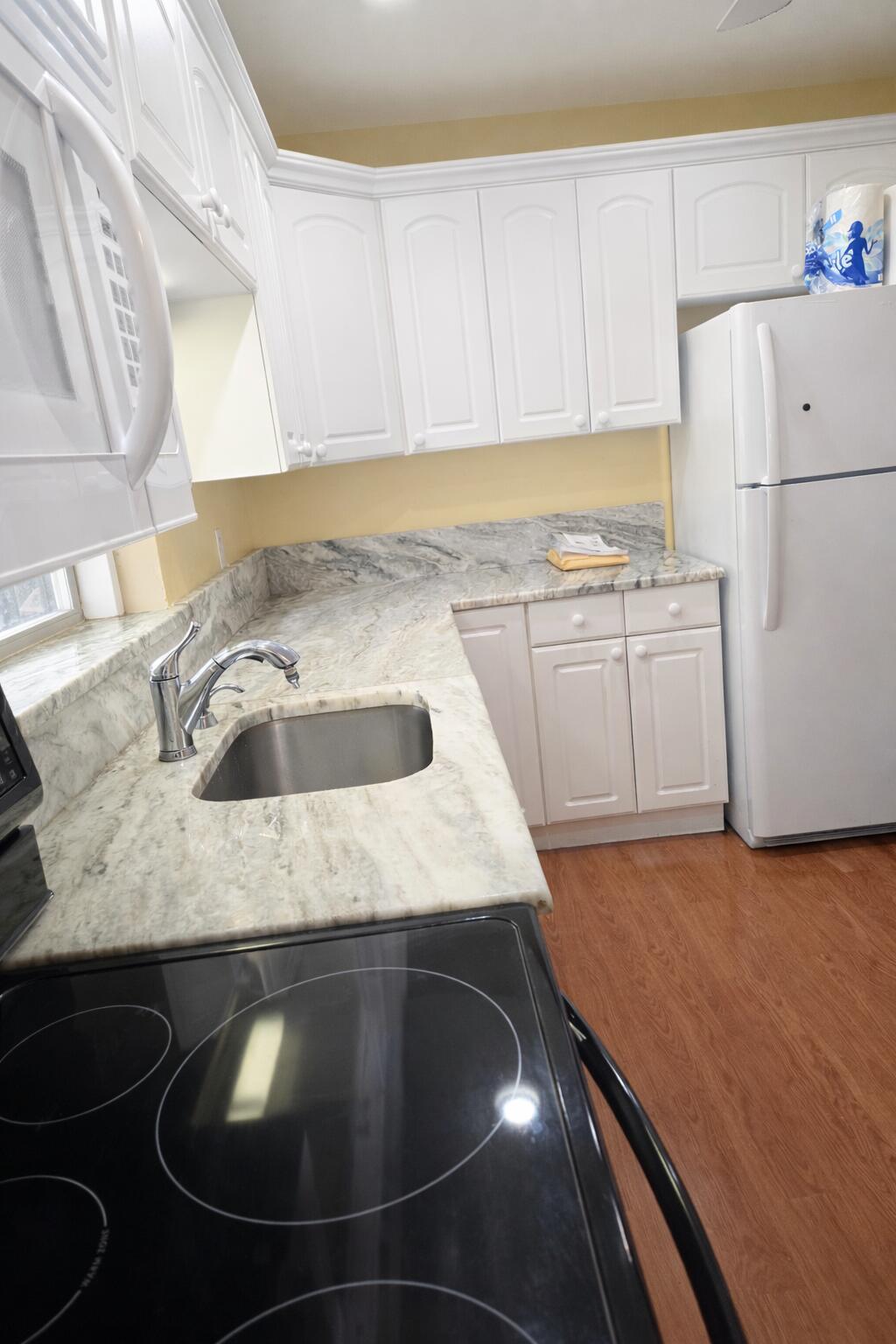 TOPAZ SOUTH CONDO - Residential