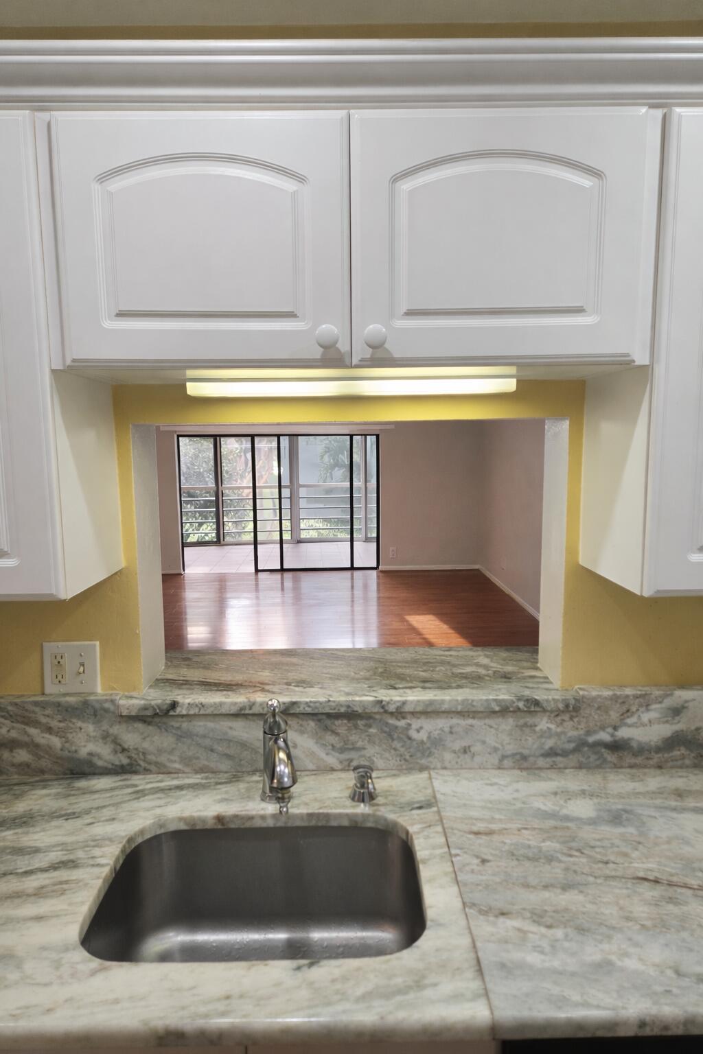 TOPAZ SOUTH CONDO - Residential