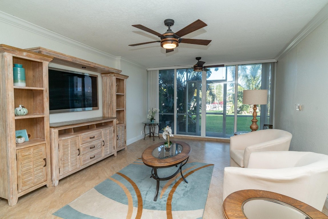 2731 NE 14th Street Causeway 118