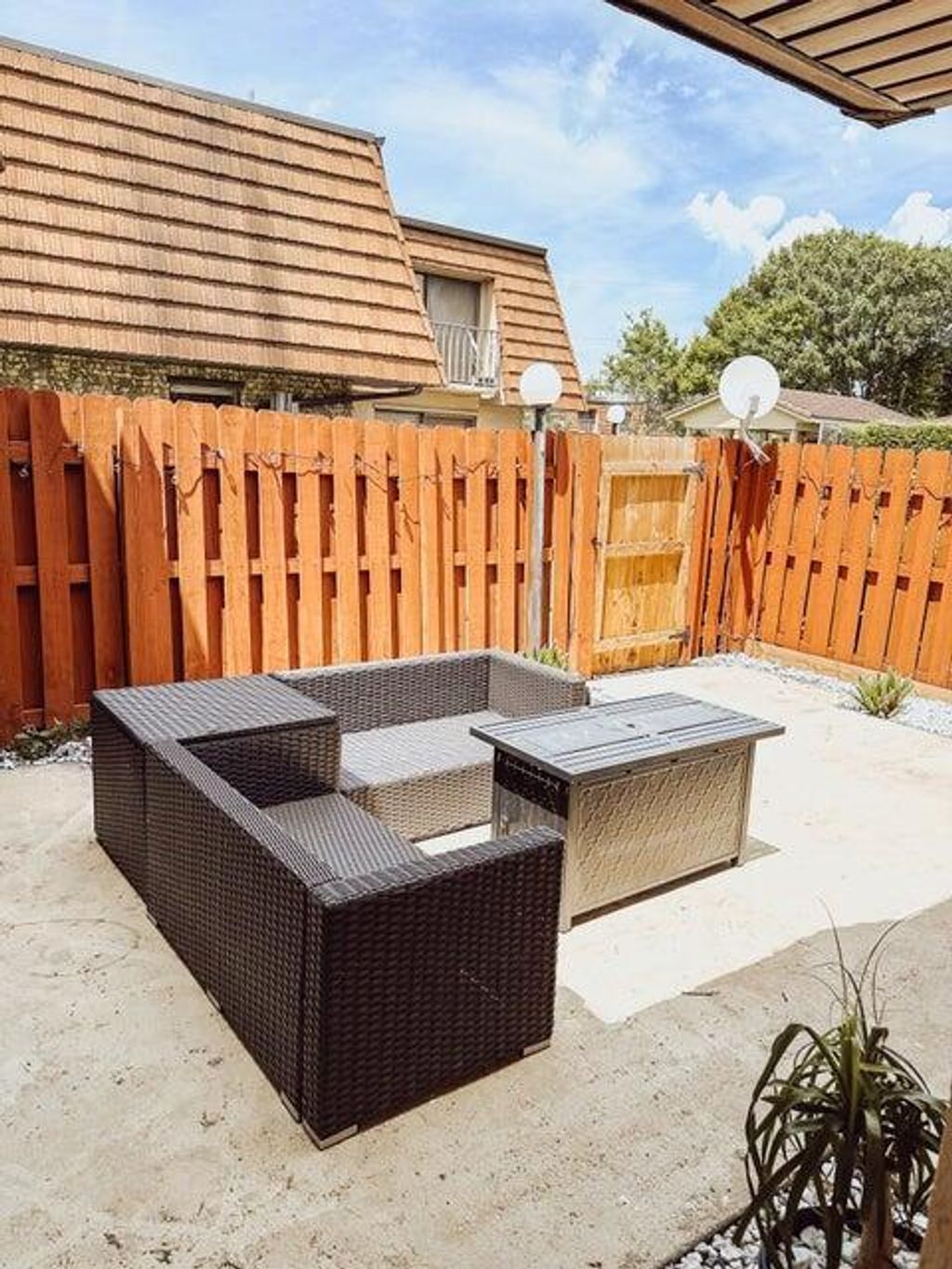 Photo of 1402 Nebraska Ave #15d, Fort Pierce, FL 34950 (MLS # B26014617)