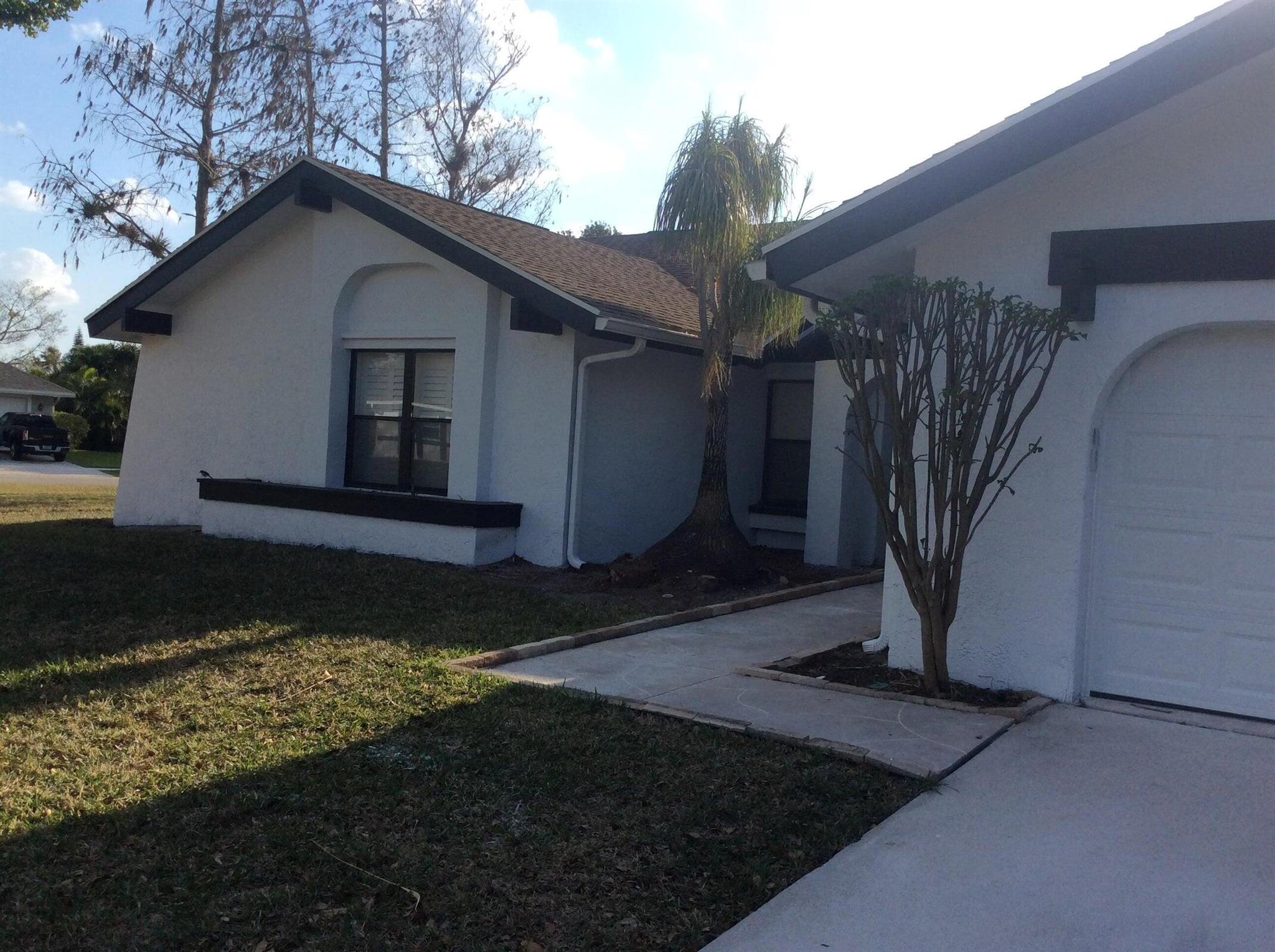 PINEWOOD EAST 2 OF WELLIN - Residential Lease