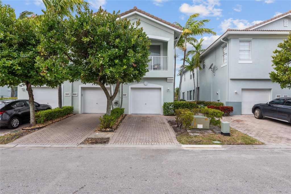 Photo of 3067 Laurel Ridge Circle, Riviera Beach, FL 33404 (MLS # F10542905)