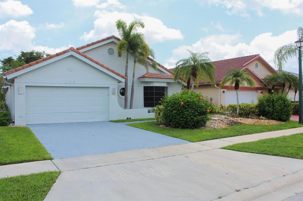 Photo of 21358 Green Hill Lane, Boca Raton, FL 33428 (MLS # R10737082)