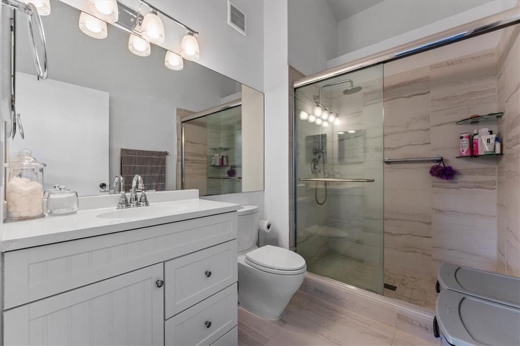 Twin Fountains Rep 142-38 - Residential Lease