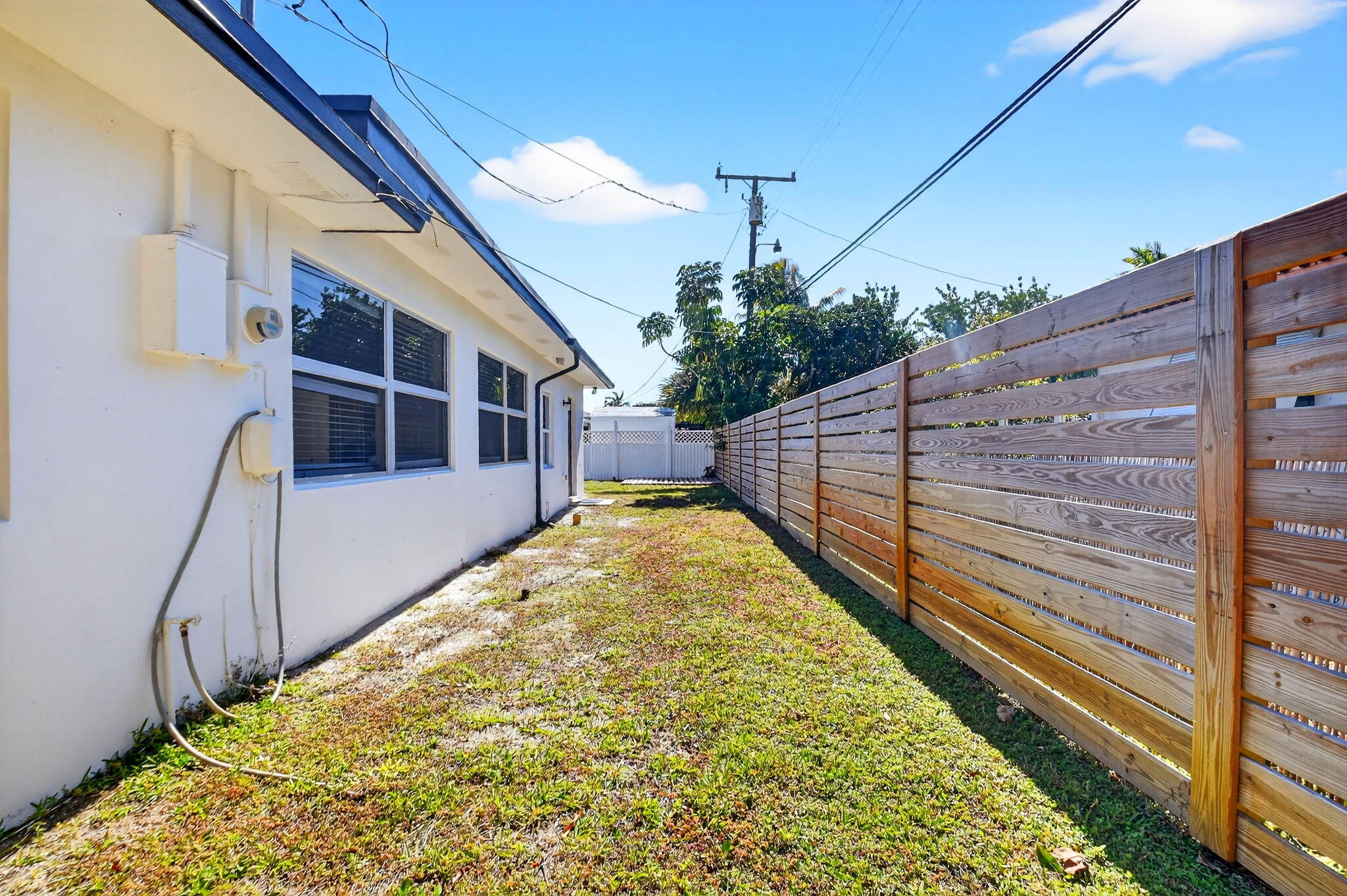 RIVIERA SHORES - Residential