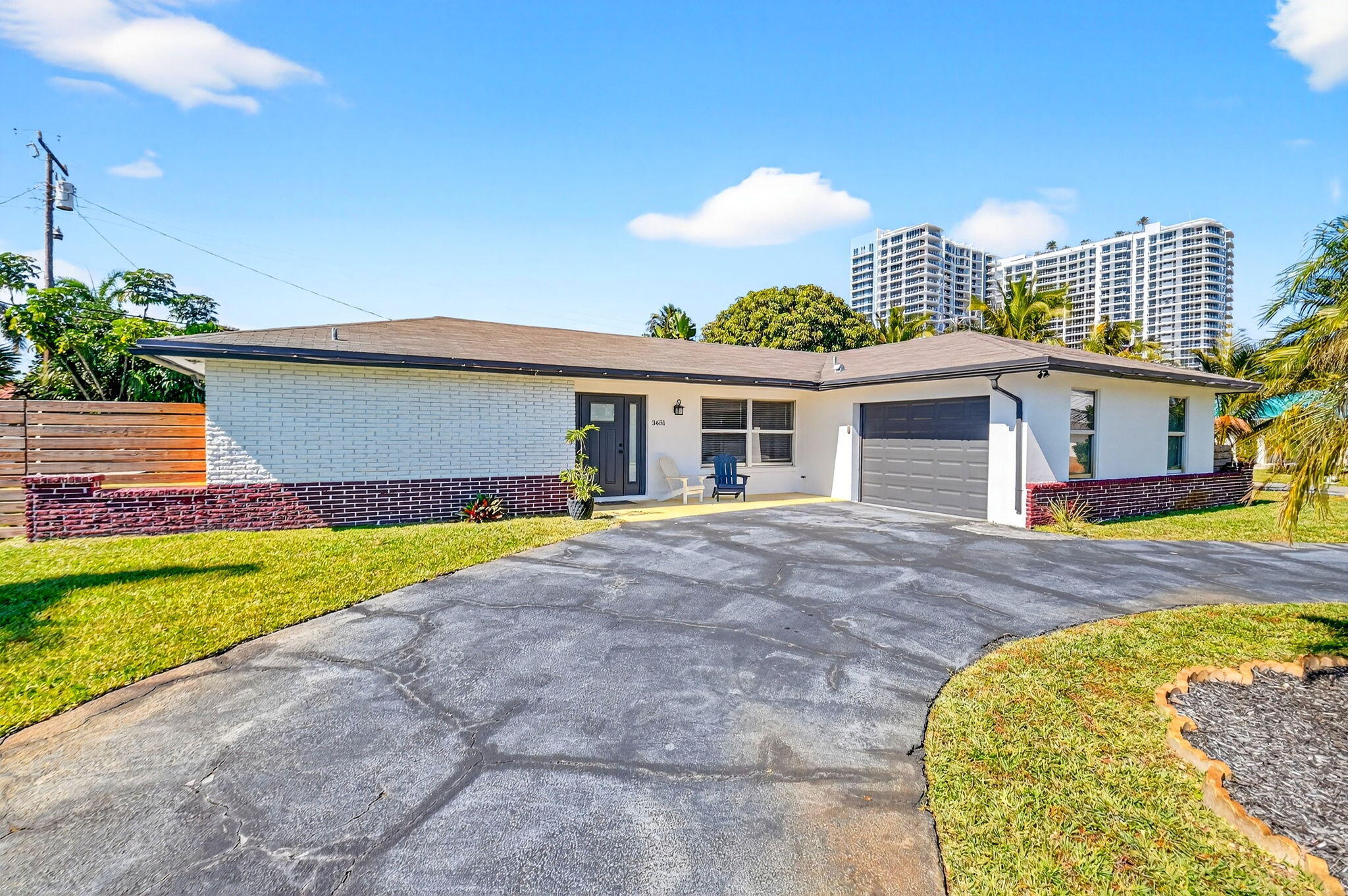 RIVIERA SHORES - Residential