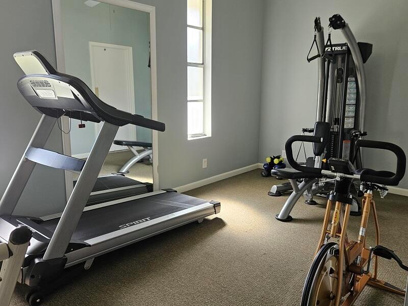 VILLAGE GREEN HAMPTON CON - Residential Lease