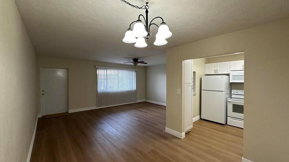 VILLAGE GREEN HAMPTON CON - Residential Lease