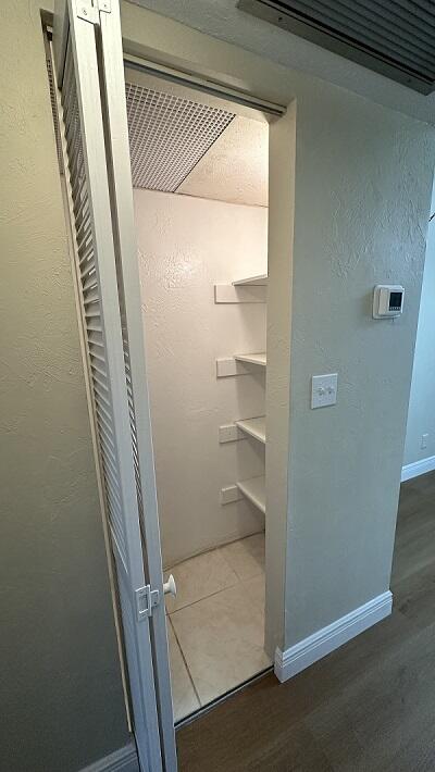 VILLAGE GREEN HAMPTON CONDO - Residential Lease