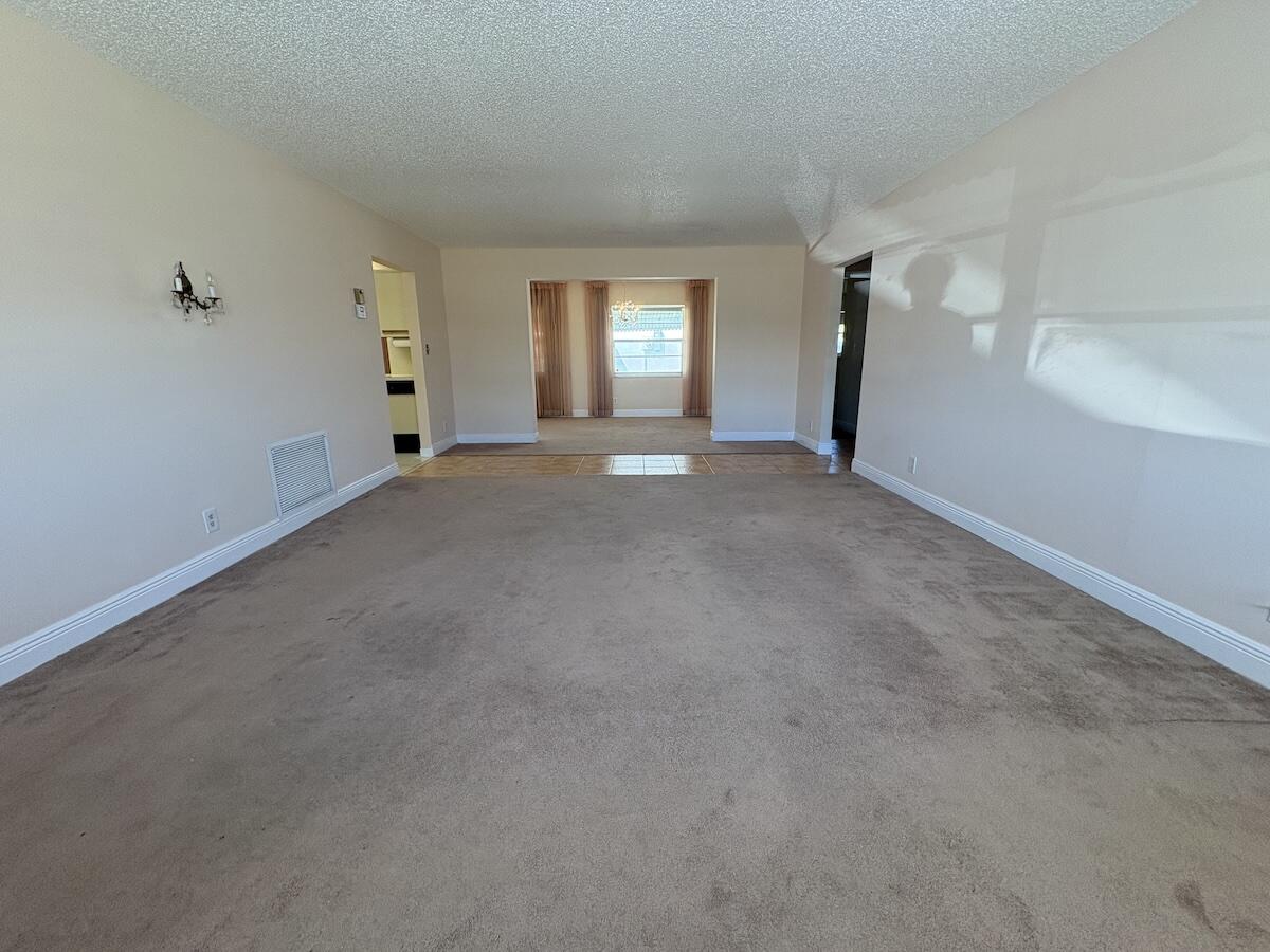 PALM BEACH LEISUREVILLE SEC 10 - Residential Lease