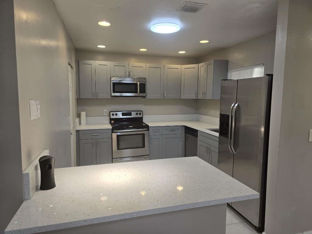 Grenadier Lakes - Residential