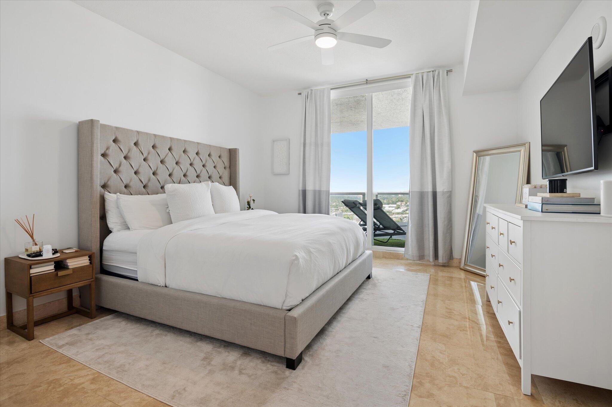 STRADA 315 CONDO - Residential