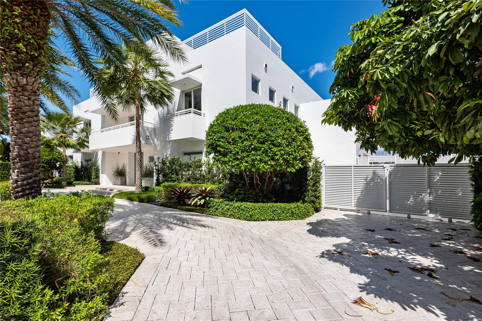 500 Isle Of Capri Dr