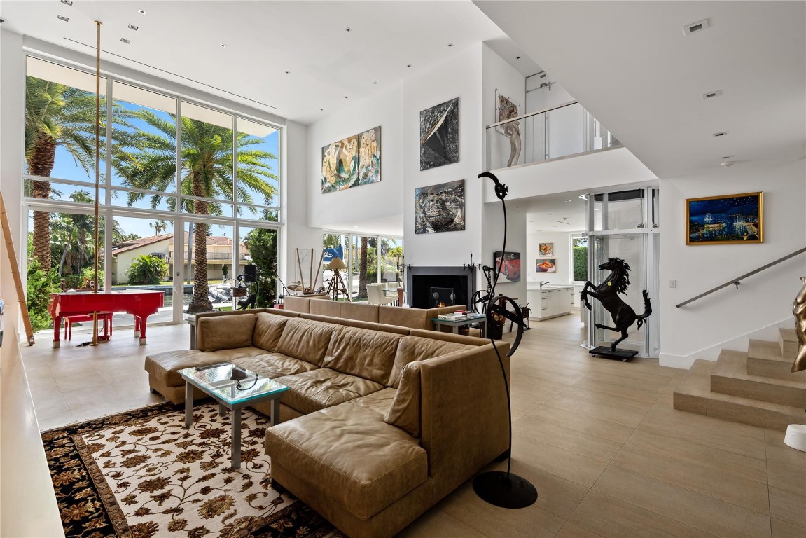 VENICE RESUB IN BLKS 3&4 - Residential