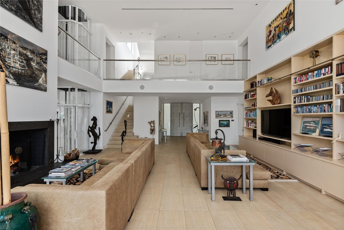 VENICE RESUB IN BLKS 3&4 - Residential