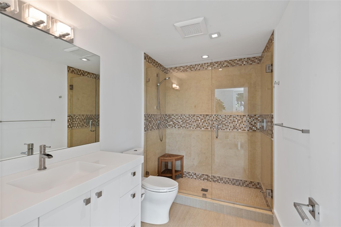 VENICE RESUB IN BLKS 3&4 - Residential