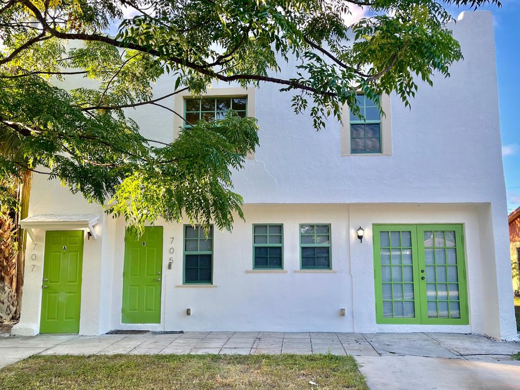 Photo of 5555 Garden Avenue, West Palm Beach, FL 33405 (MLS # B26006657)