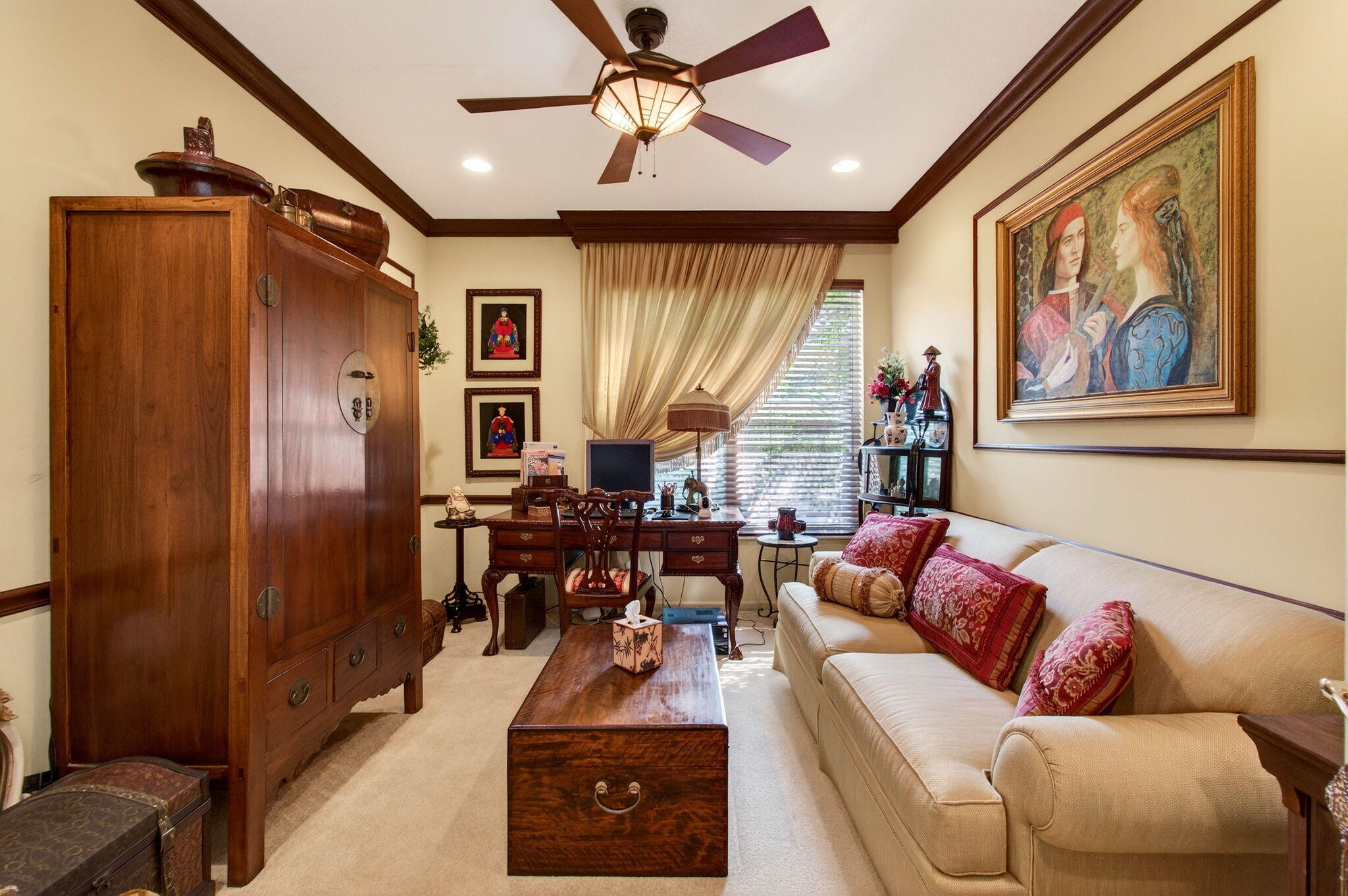 VALENCIA ISLES - Residential