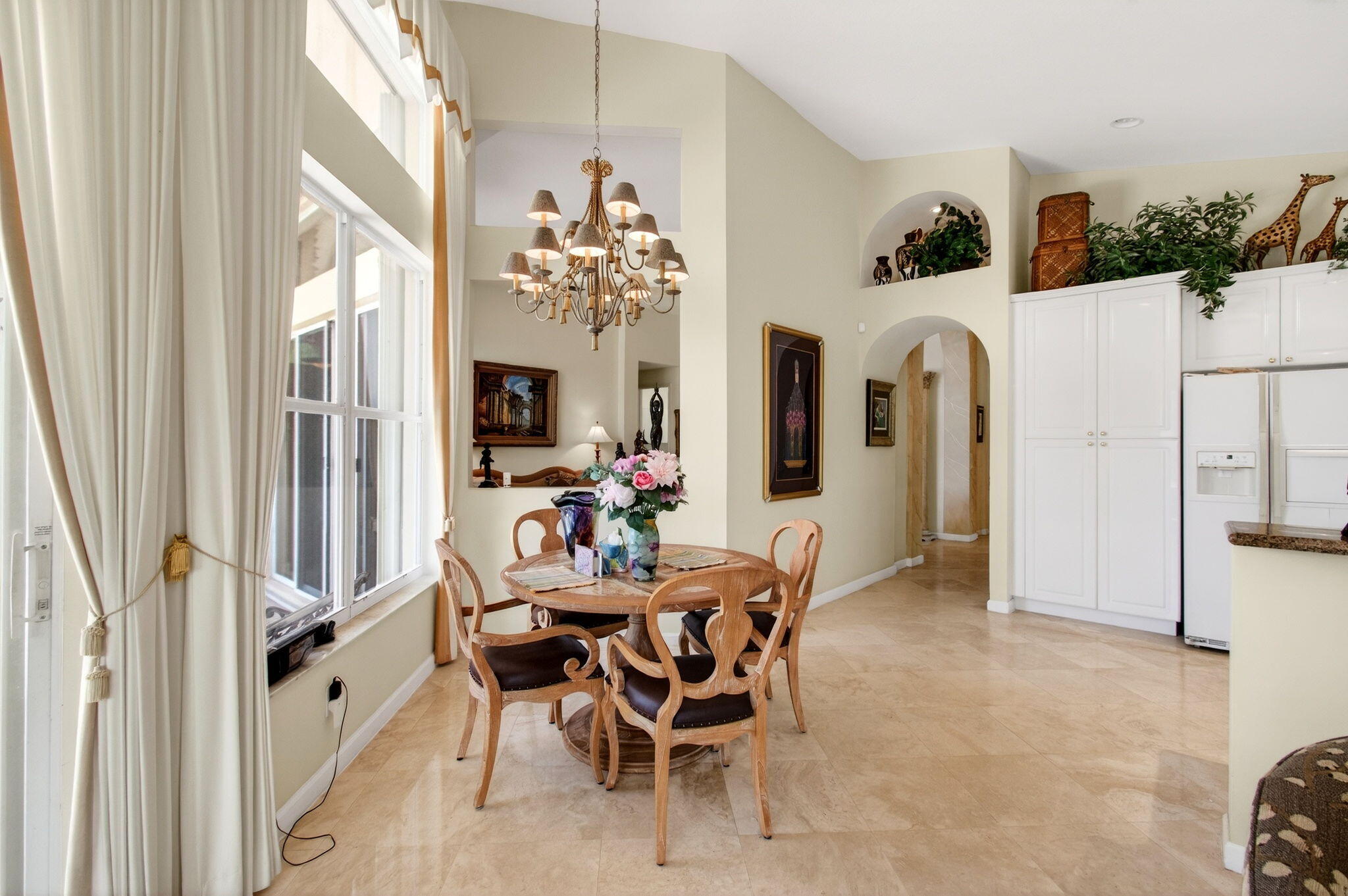 VALENCIA ISLES - Residential