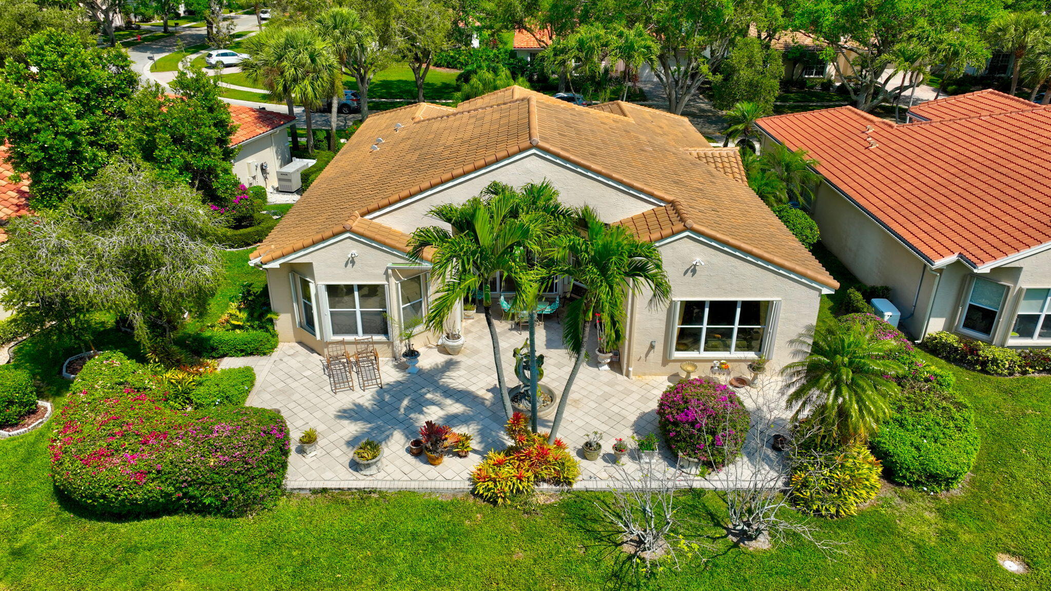 VALENCIA ISLES - Residential