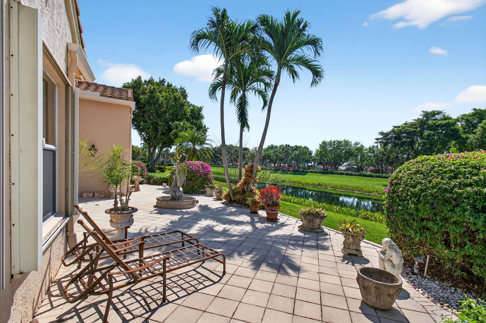 VALENCIA ISLES - Residential