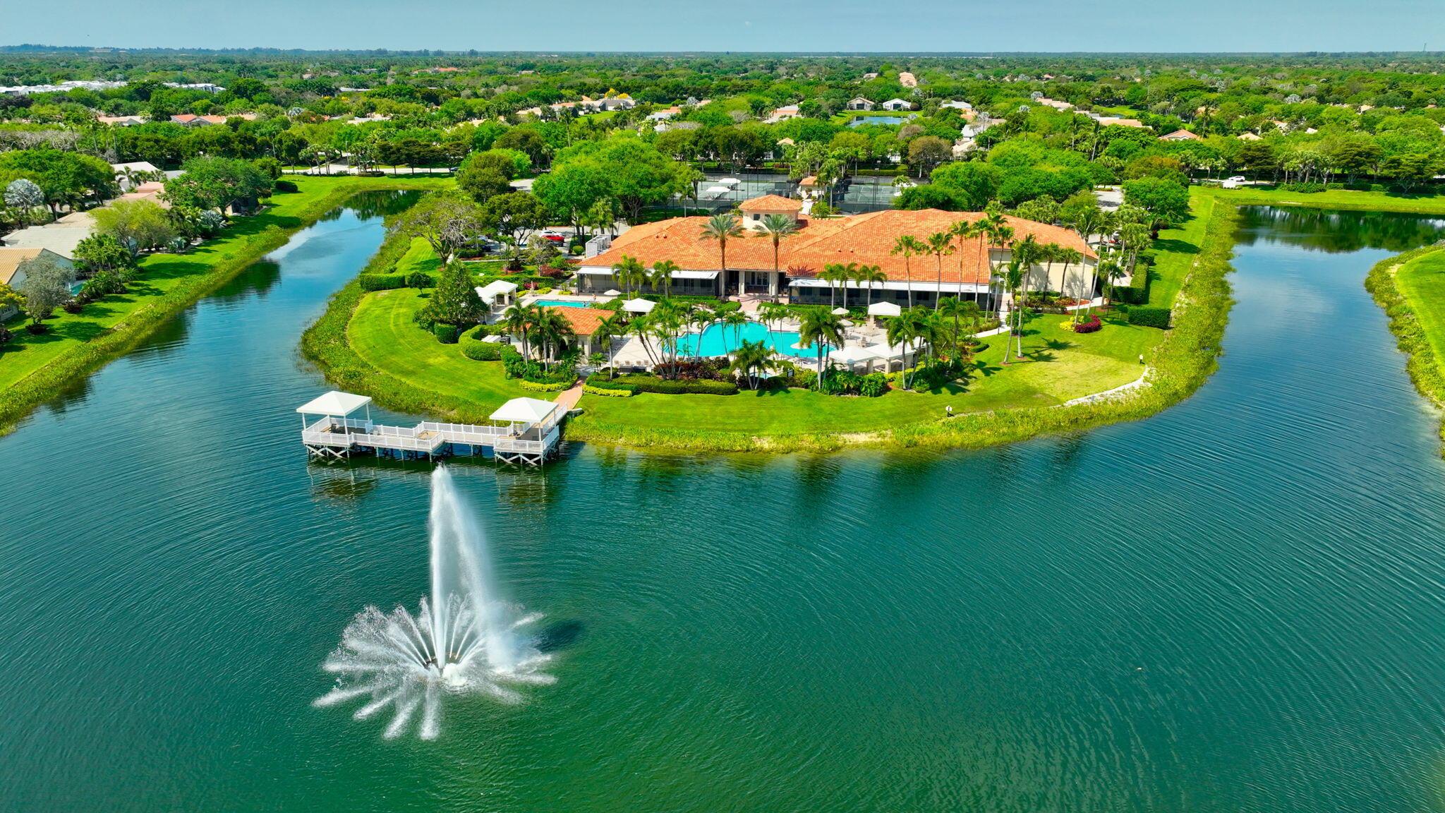 VALENCIA ISLES - Residential