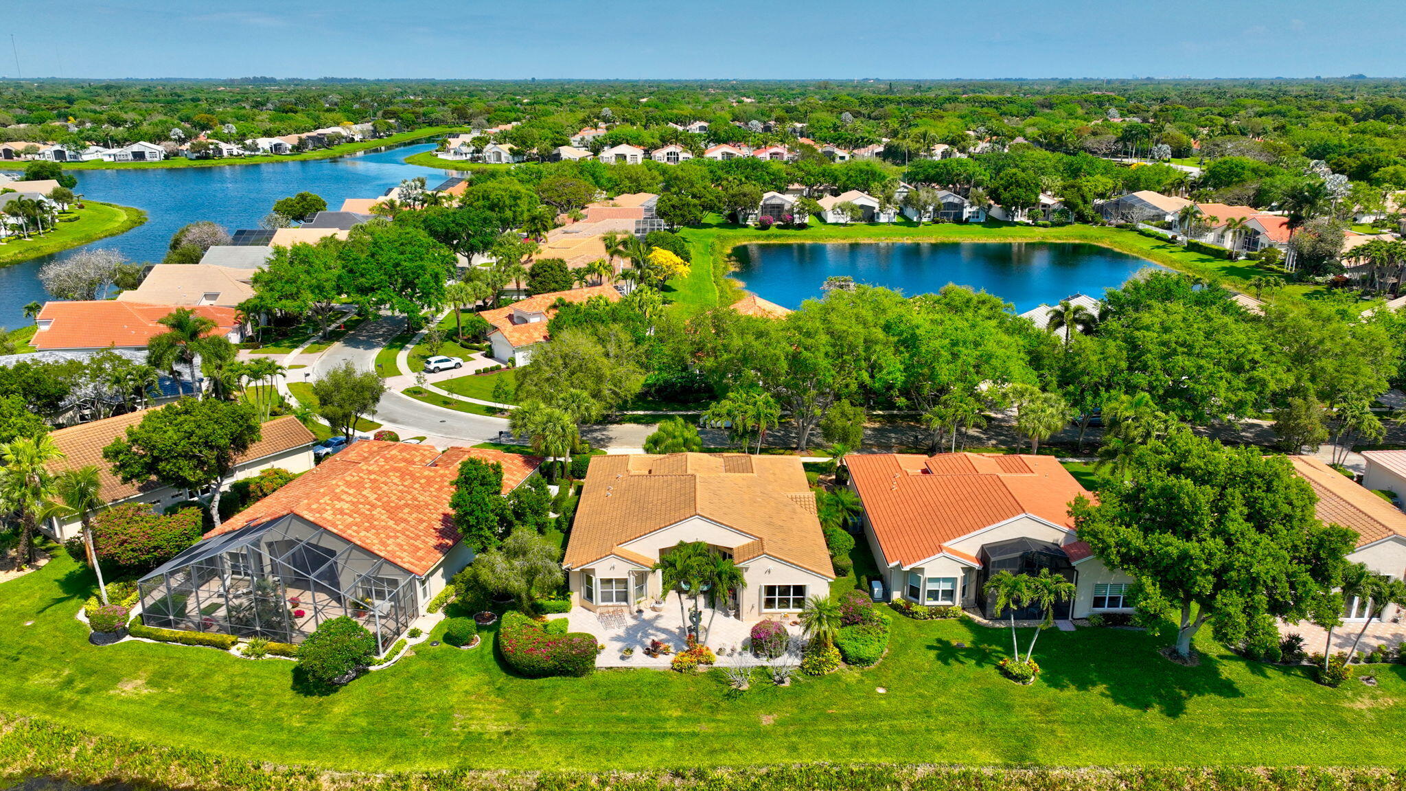 VALENCIA ISLES - Residential