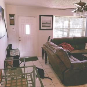 ENGLEWOOD MANOR - Residential