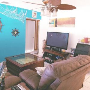 ENGLEWOOD MANOR - Residential