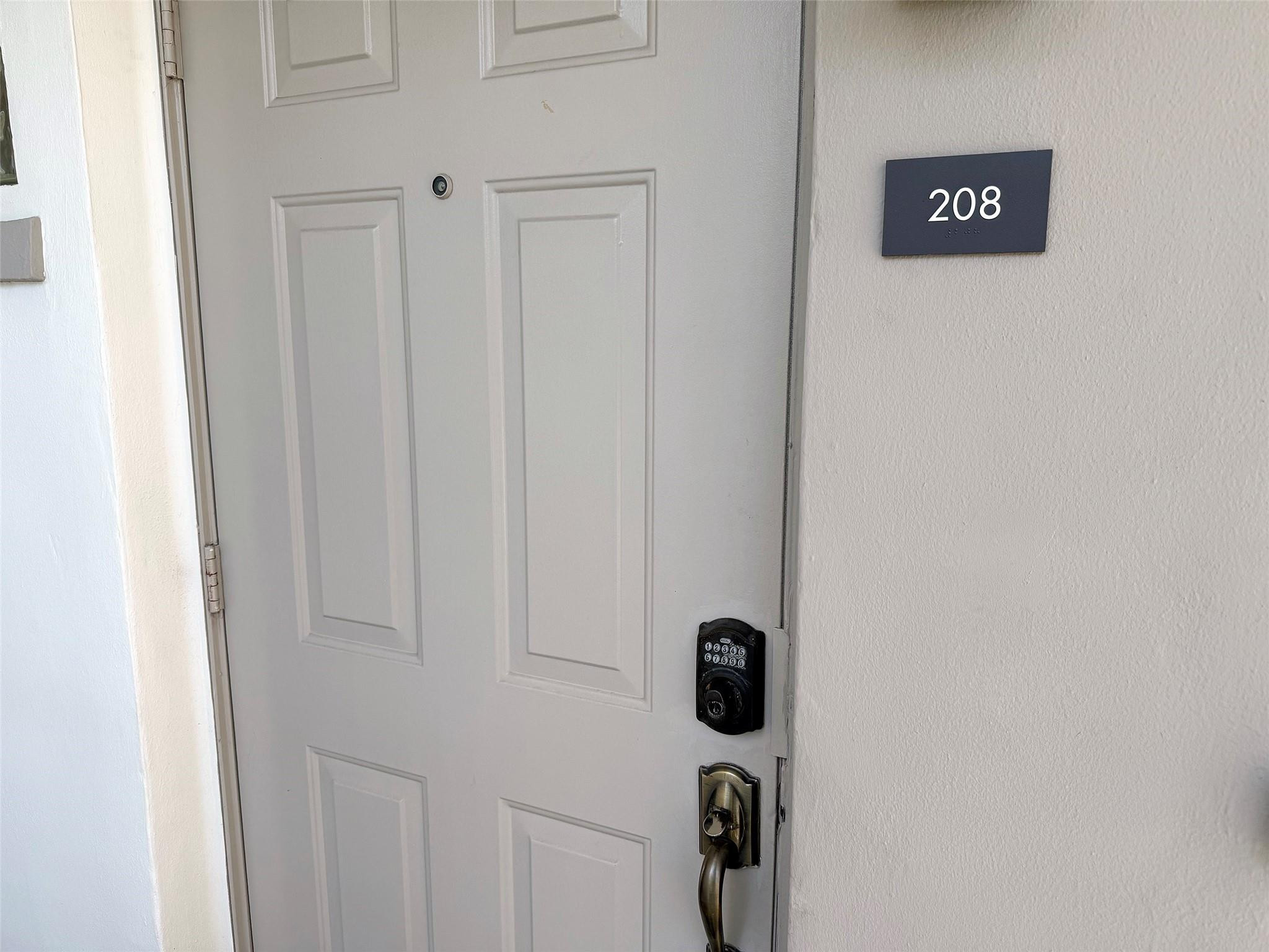 140 NE 28th Avenue 208