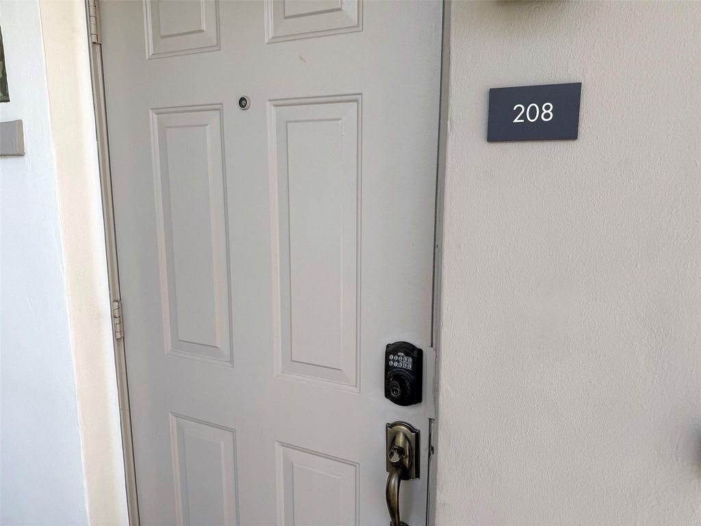 Photo of 140 NE 28th Avenue #208, Pompano Beach, FL 33062 (MLS # F10554304)