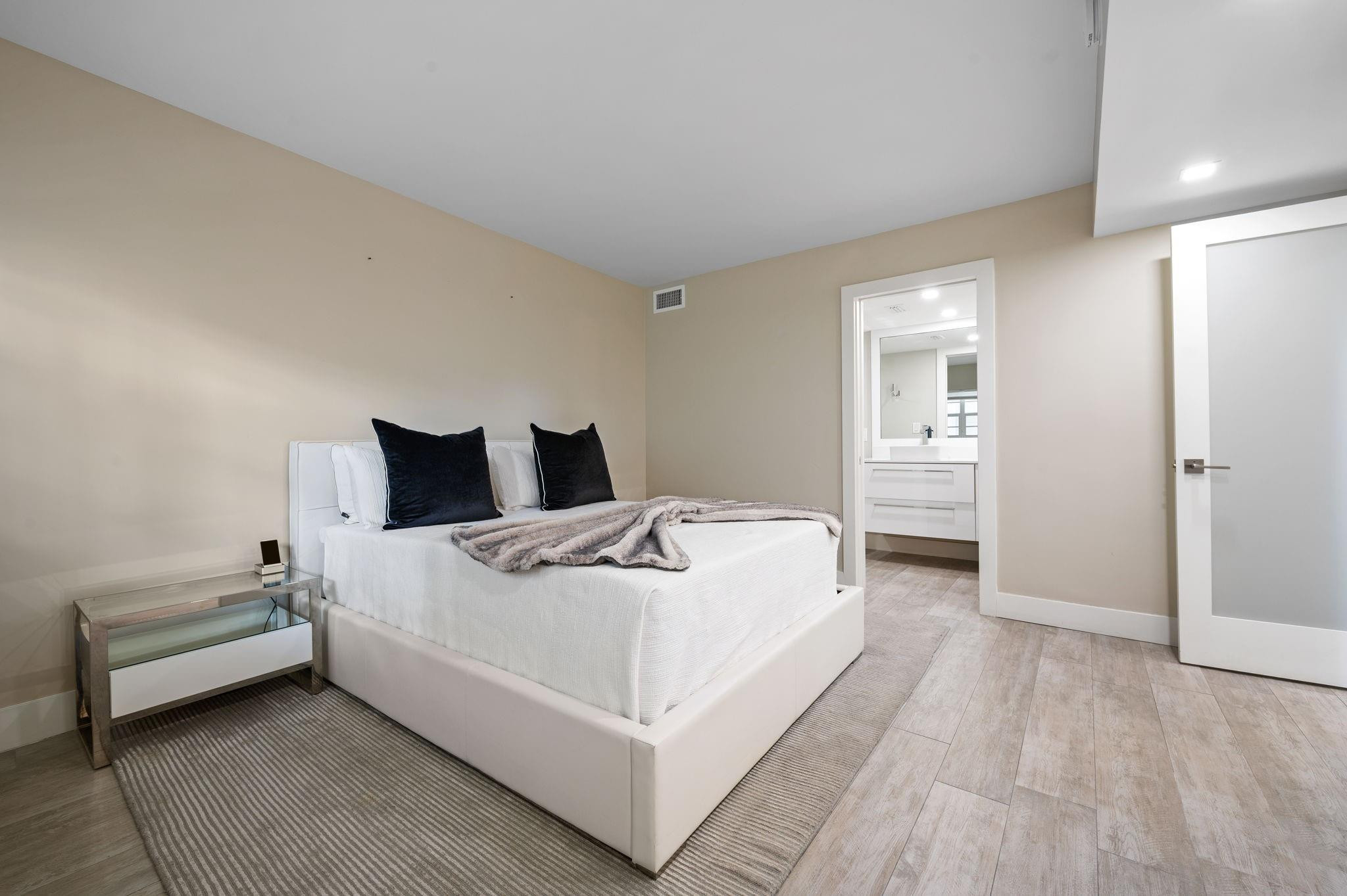 Pompano Yacht and Beach c - Residential