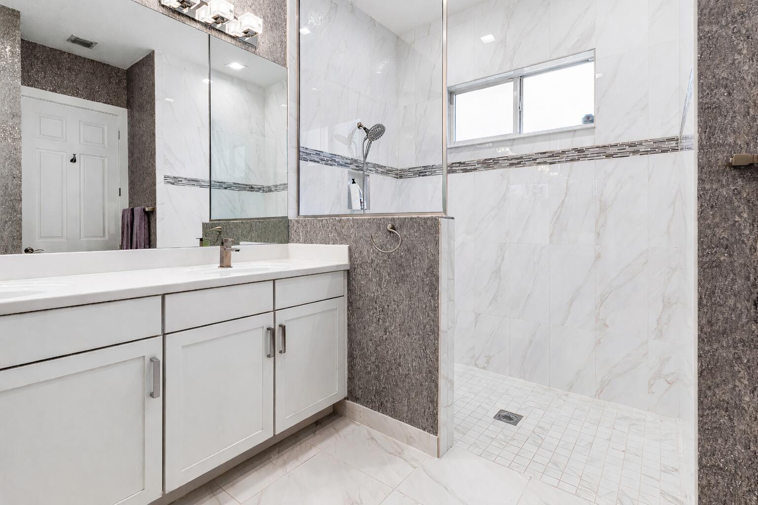 PORTOSOL REPL NO 3 - Residential