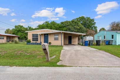 1810 N 16th Court Fort Pierce FL 34950