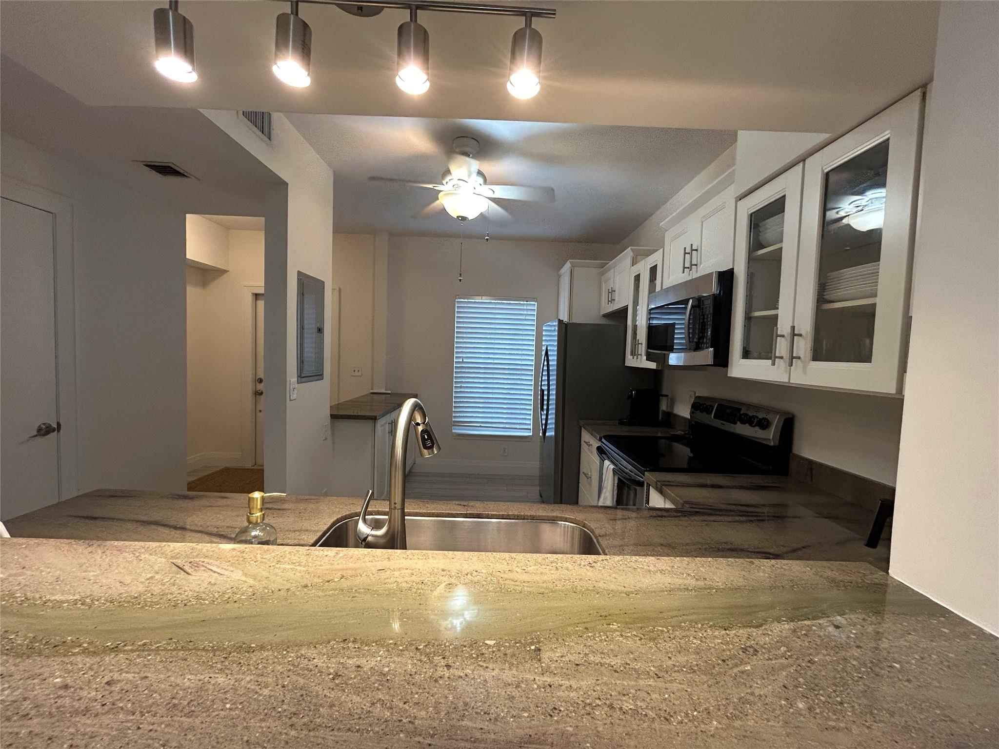 Kokomo Key - Residential Lease