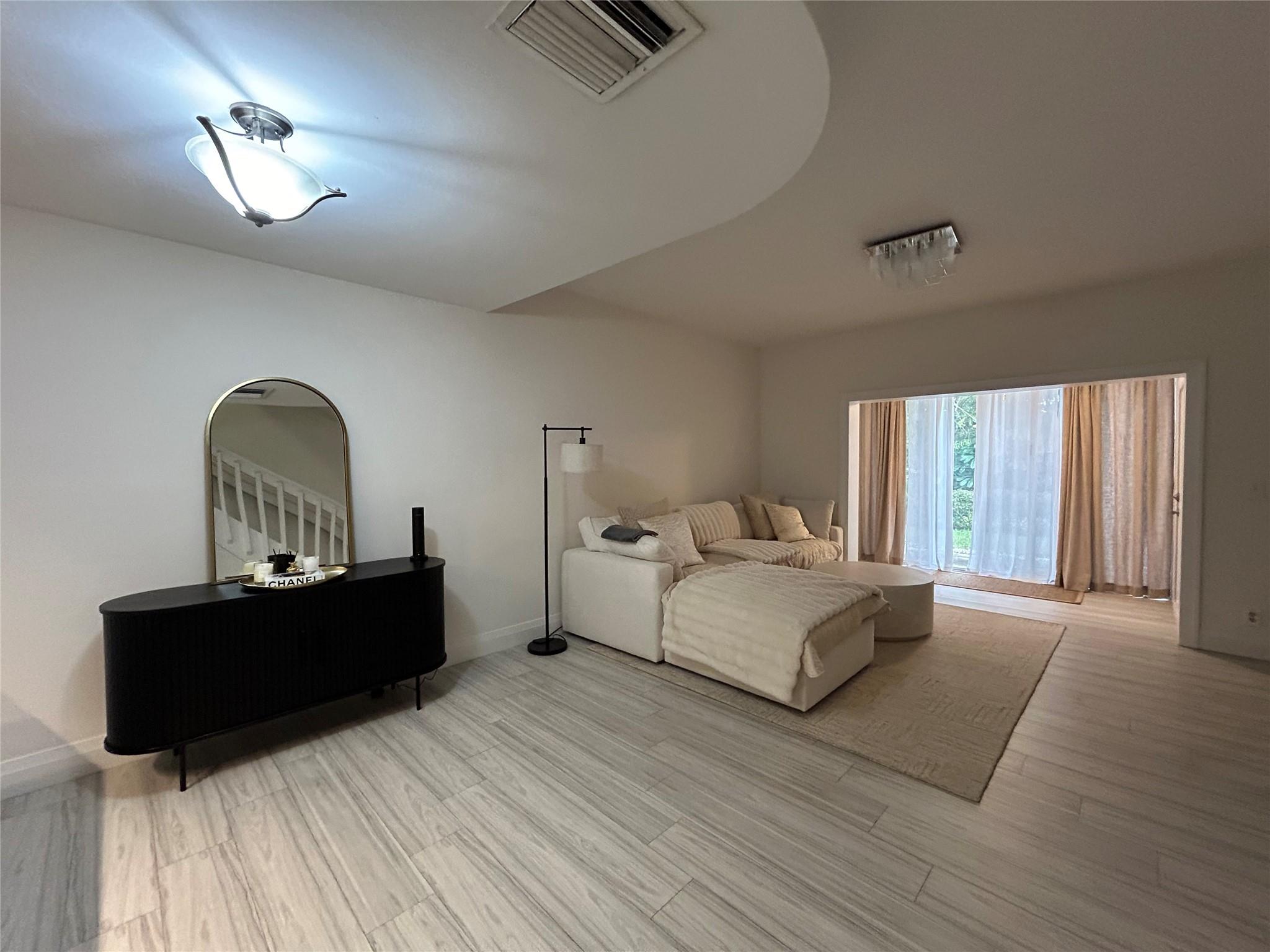 Kokomo Key - Residential Lease