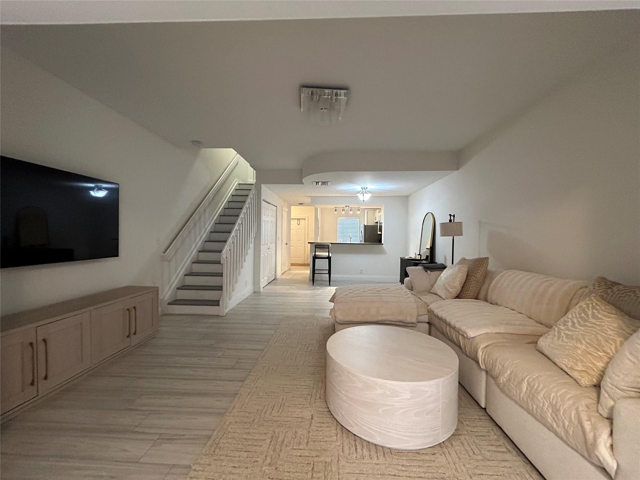 Kokomo Key - Residential Lease