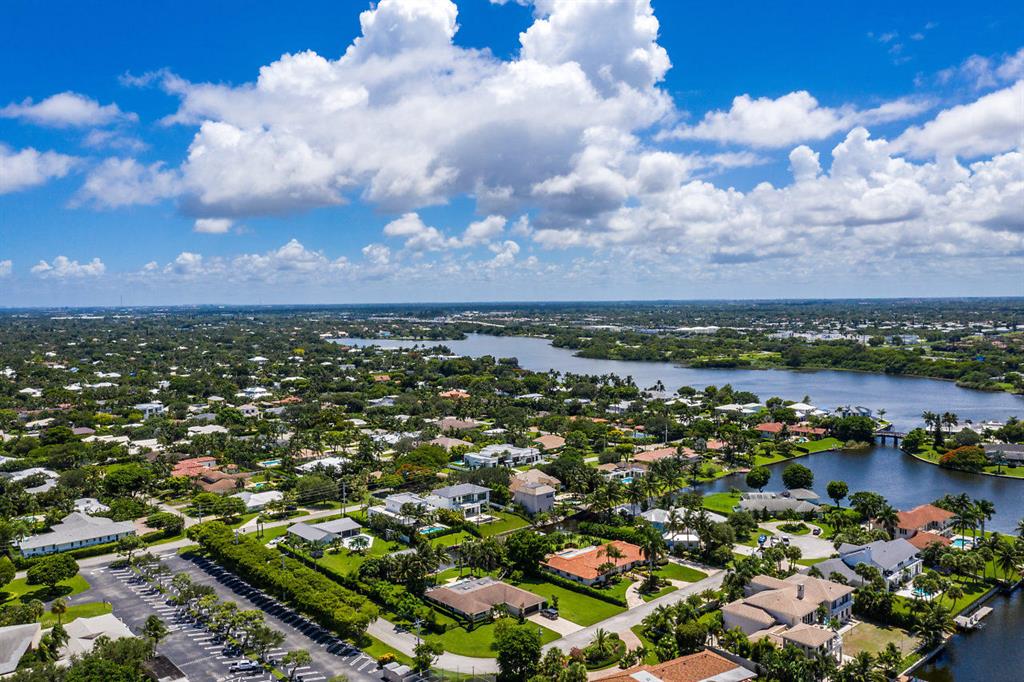 LAKE EDEN MANOR - Residential