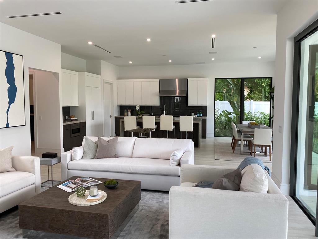 LAKE EDEN MANOR - Residential