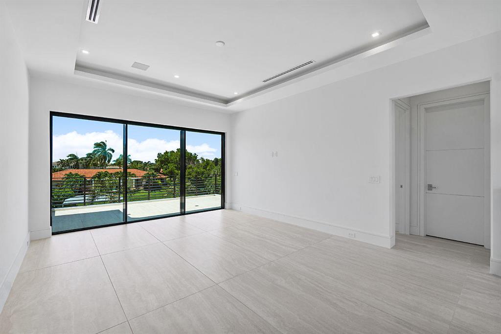 LAKE EDEN MANOR - Residential