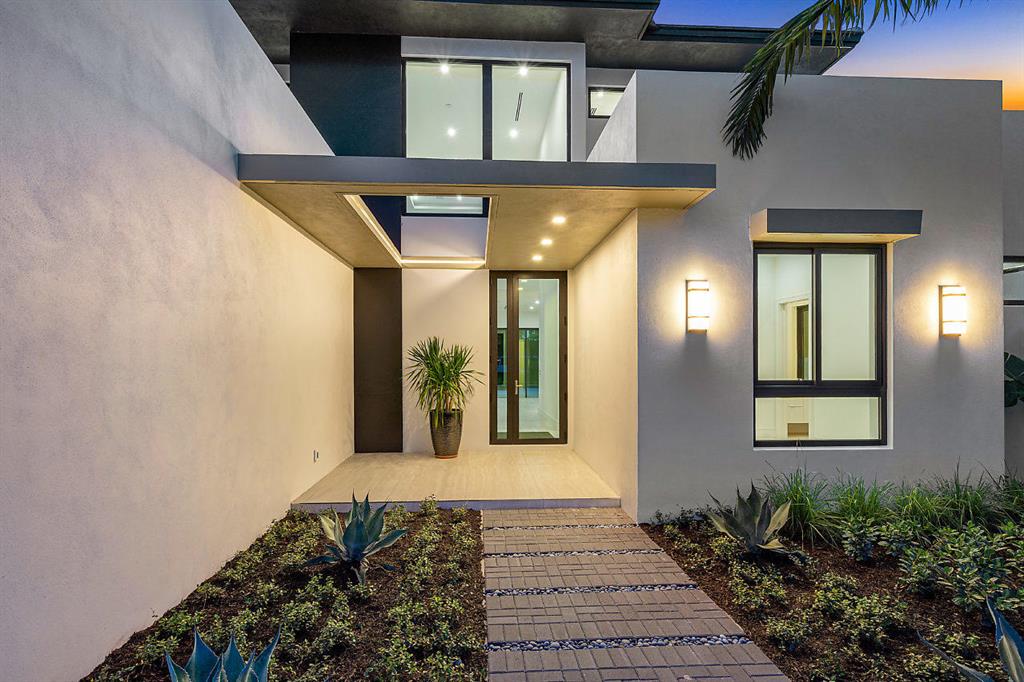 LAKE EDEN MANOR - Residential