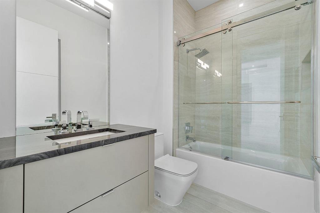 LAKE EDEN MANOR - Residential