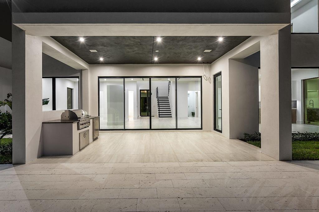 LAKE EDEN MANOR - Residential