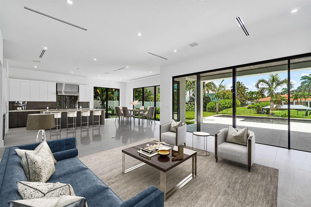 LAKE EDEN MANOR - Residential