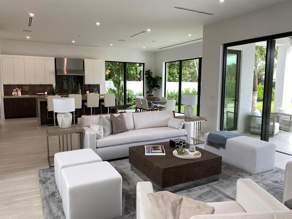 LAKE EDEN MANOR - Residential