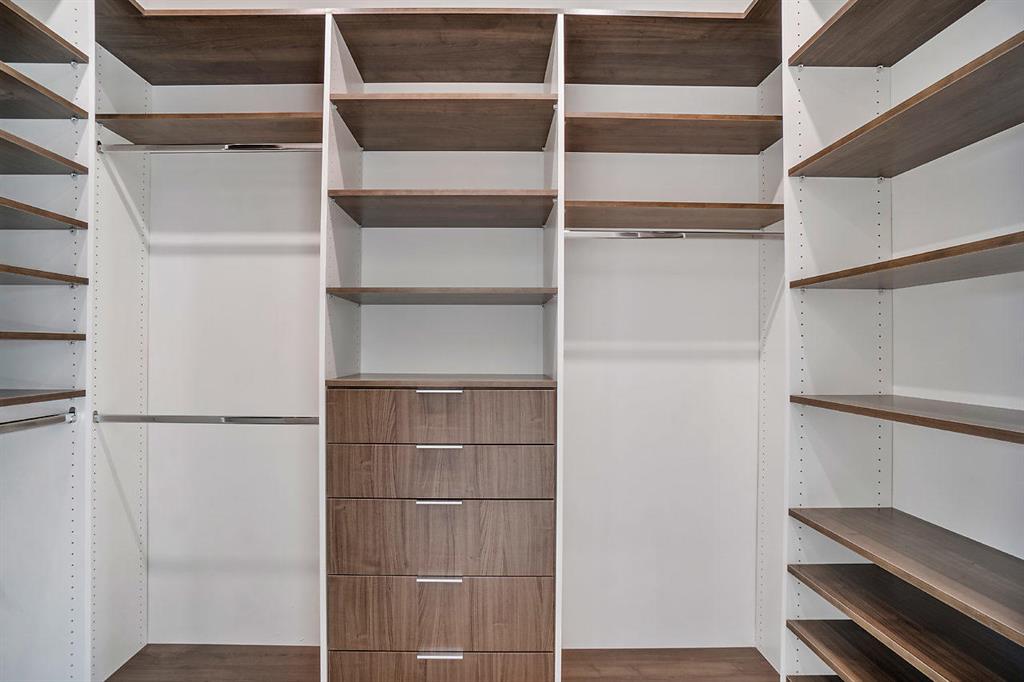 LAKE EDEN MANOR - Residential