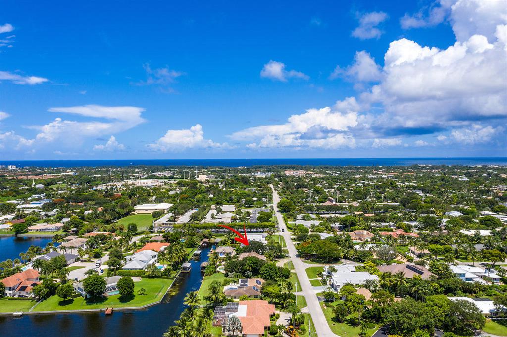 LAKE EDEN MANOR - Residential